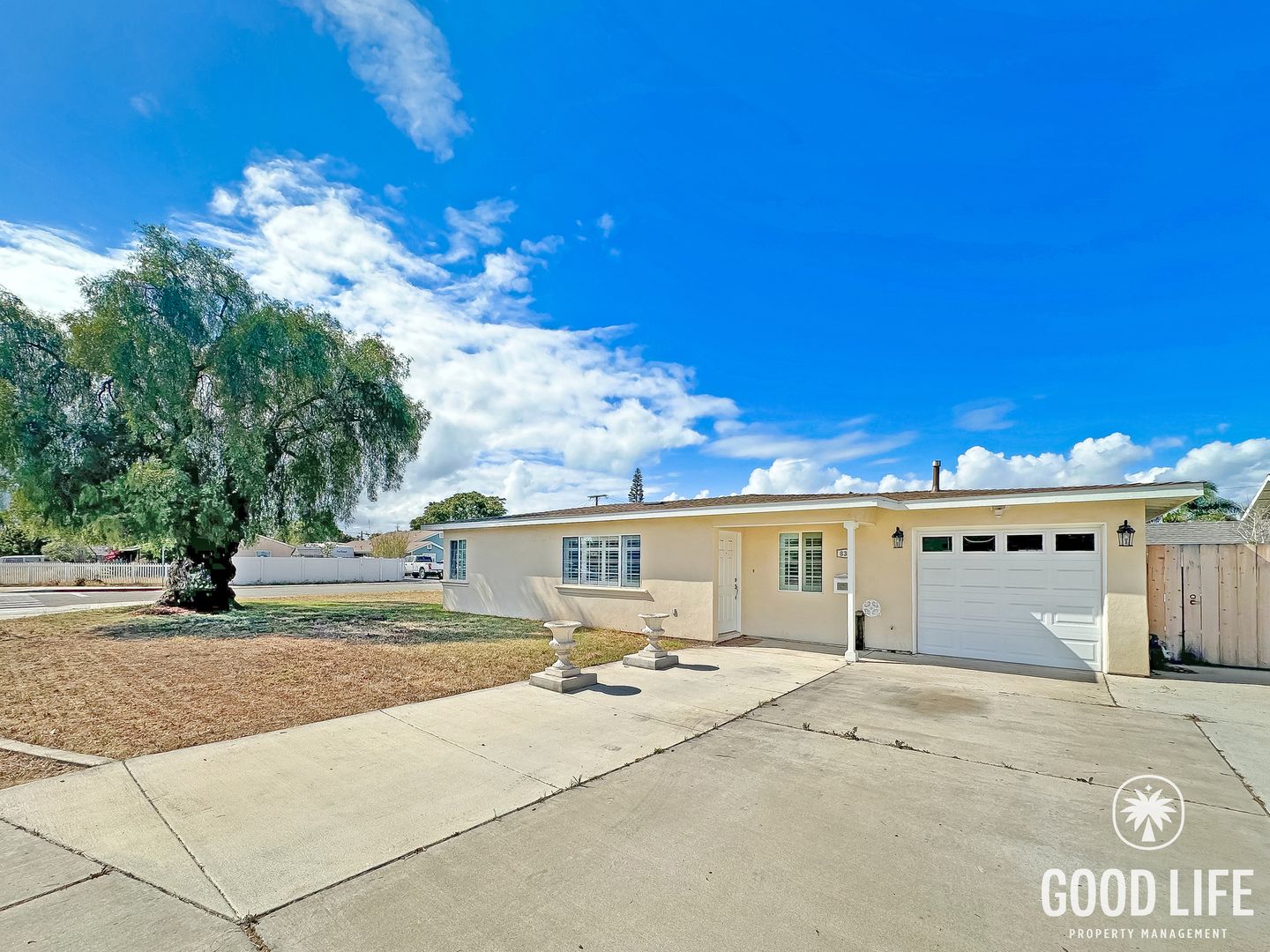 Imperial Beach House: 838 Elm Ave