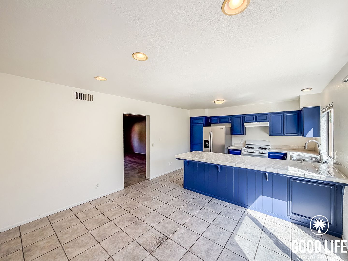 Carlsbad Townhome: 3033 Via Sabinas