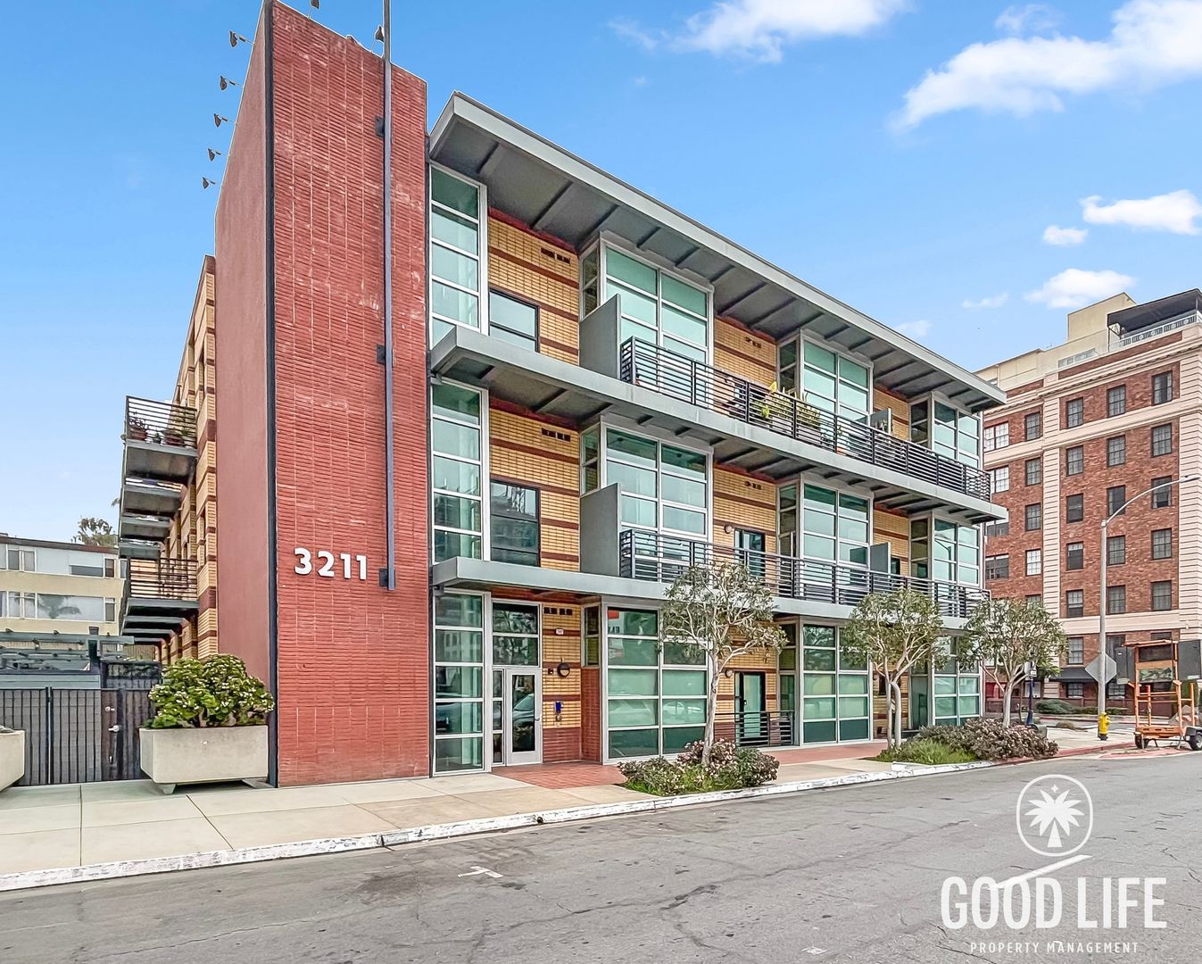 San Diego Condo: 3211 5th Ave