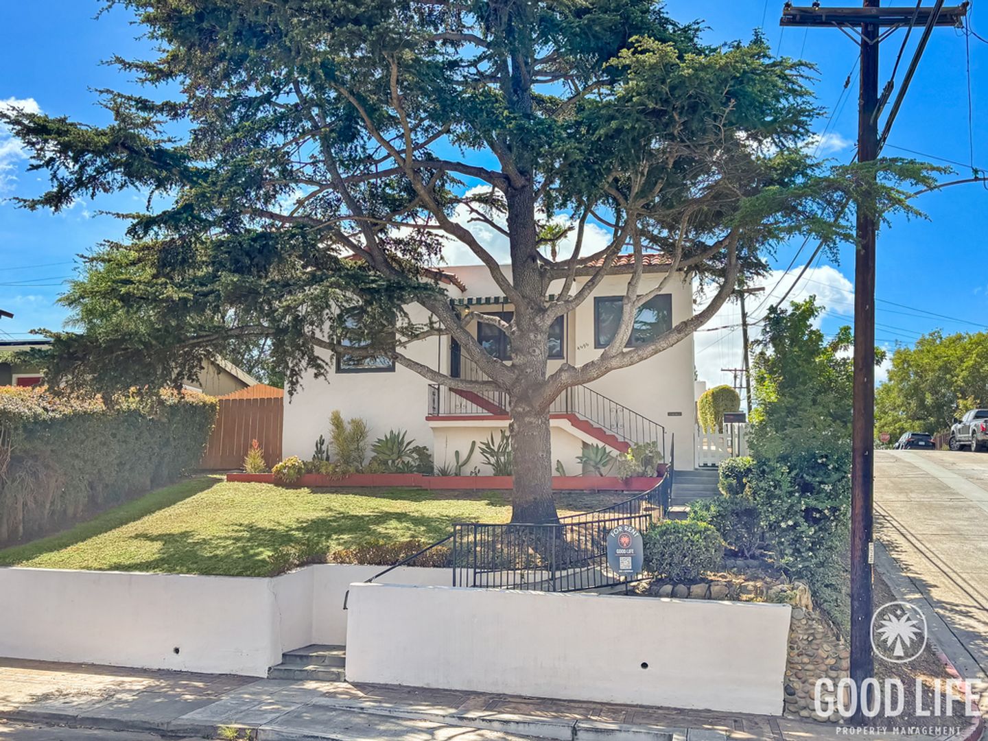 San Diego House: 4696 Esther St