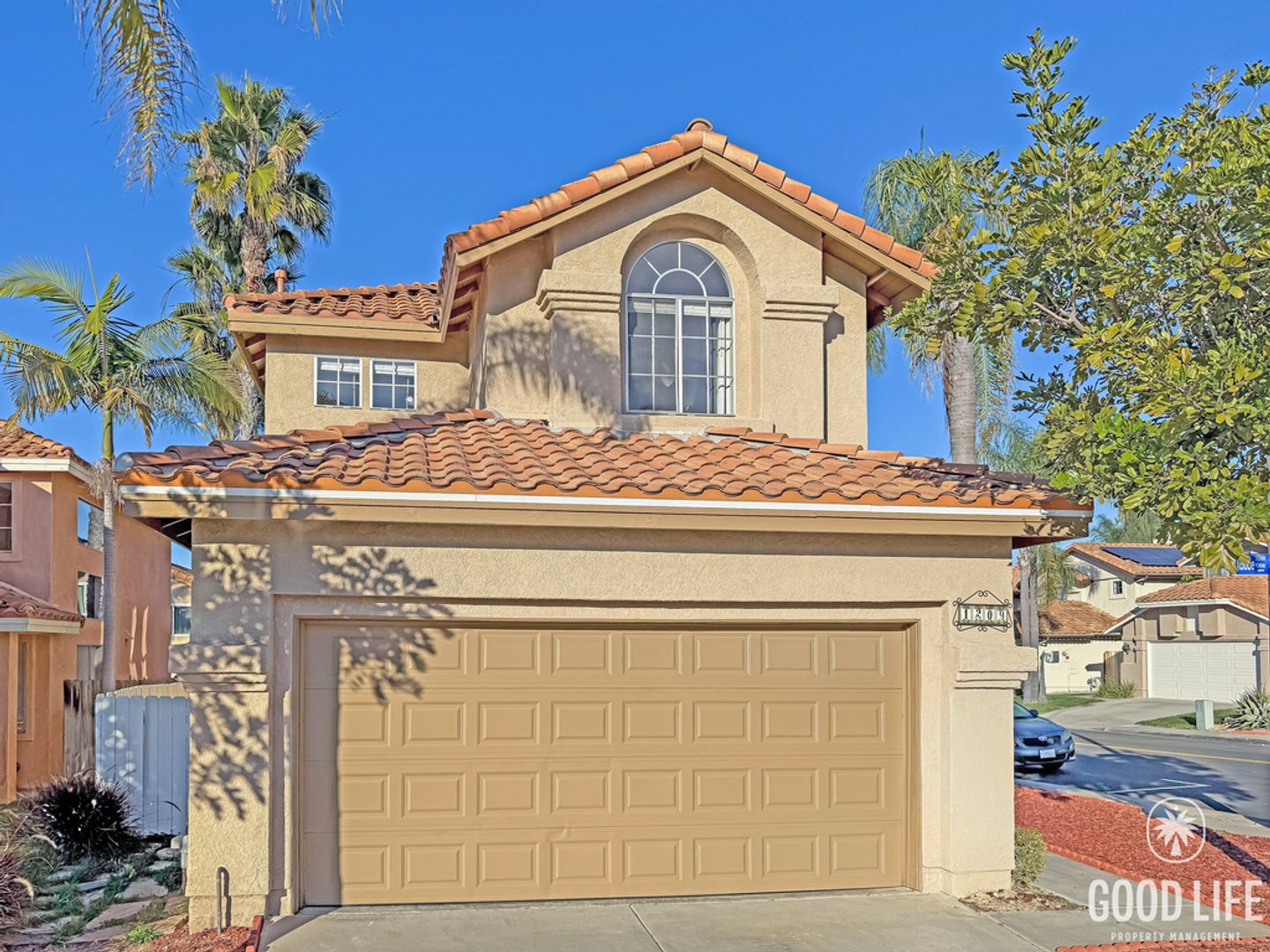 Vista House: 1209 Adobe Ter