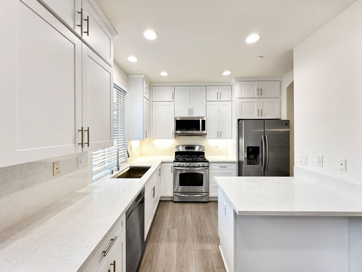 Irvine House: 1110 Timberwood