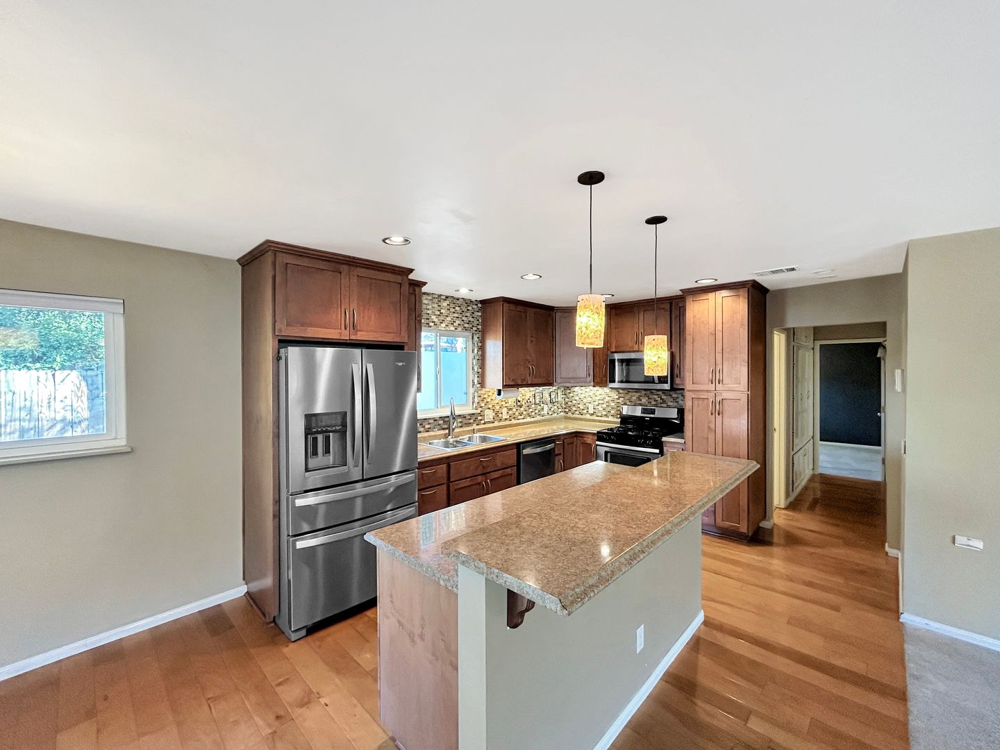Santee House: 11010 Larkridge St