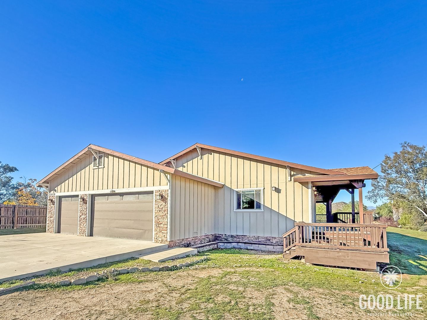 Menifee House: 30939 Melvin St