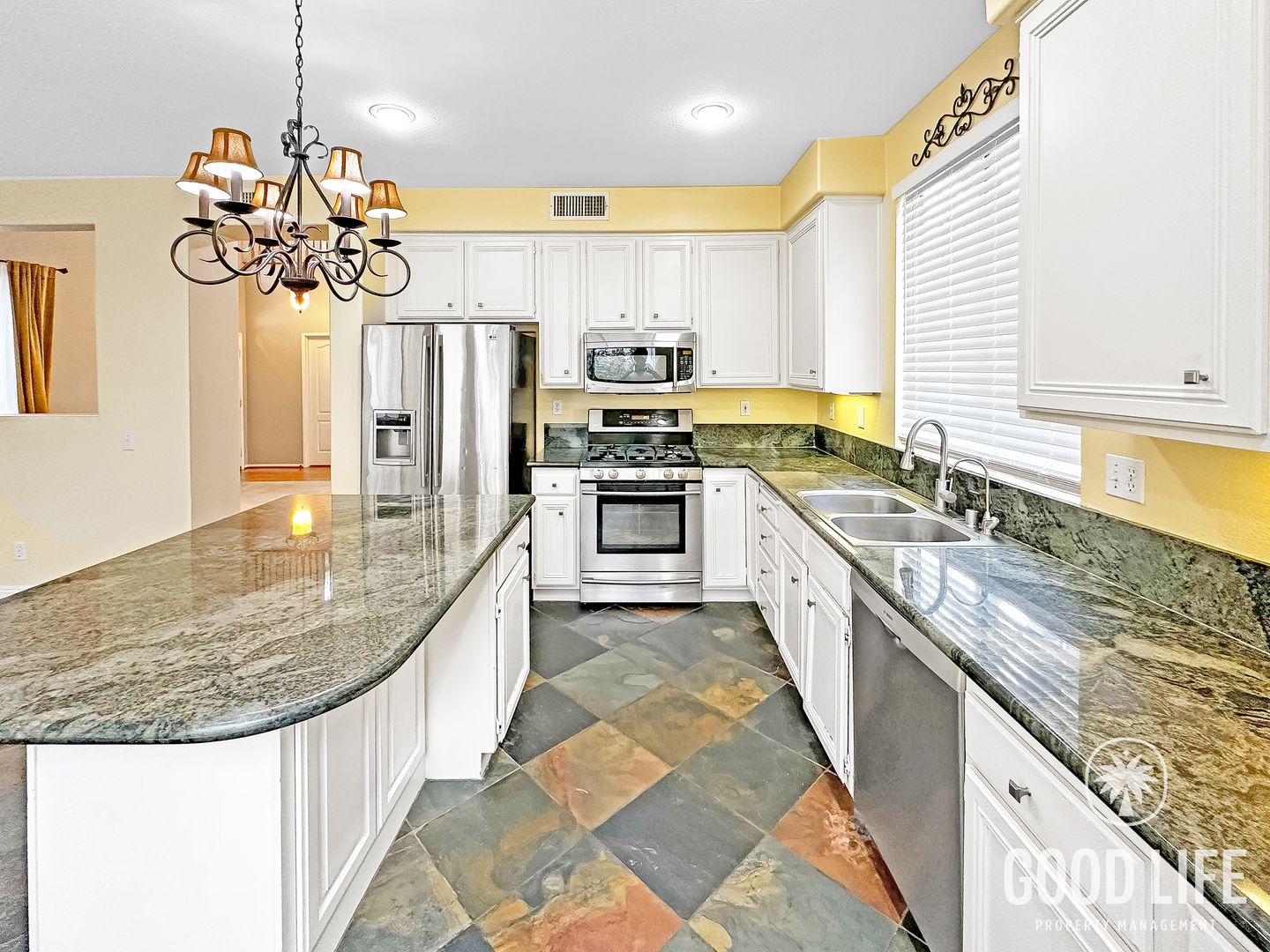 Mission Viejo House: 82 Melrose Drive