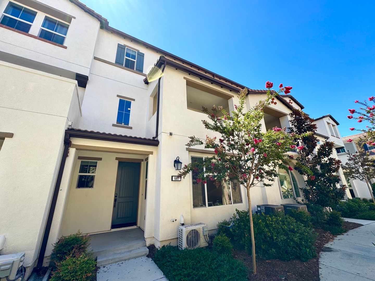 Luxury 4Bd/3.5Ba Smart Home in Gated Lake Forest Community!