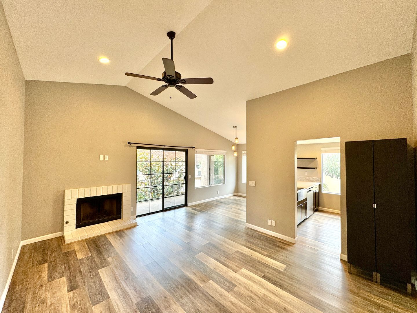 San Marcos Condo: 1051 Ficus Lane