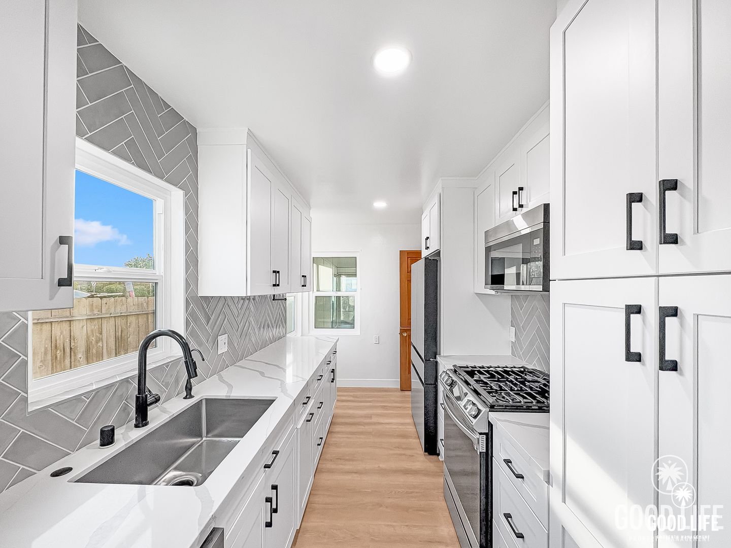 Encinitas House: 1108 Balour Dr