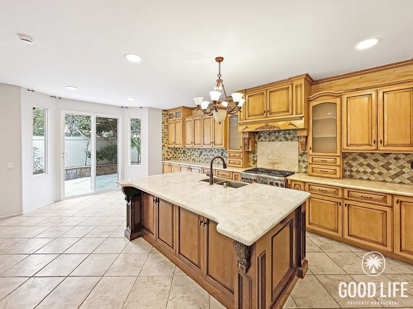 Irvine House: 29 Meadow Glen