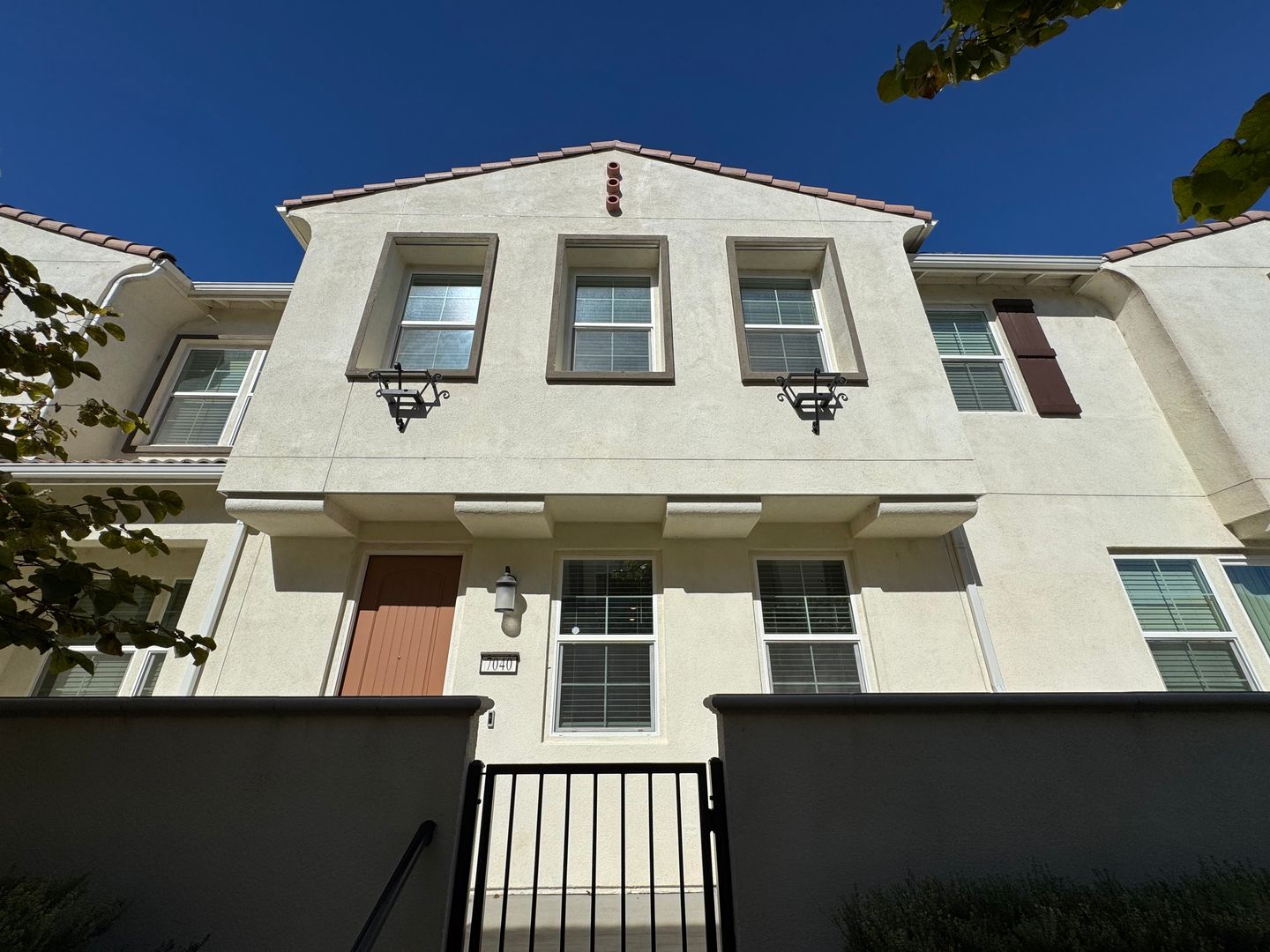 Eastvale House: 7040 Montecito Ln