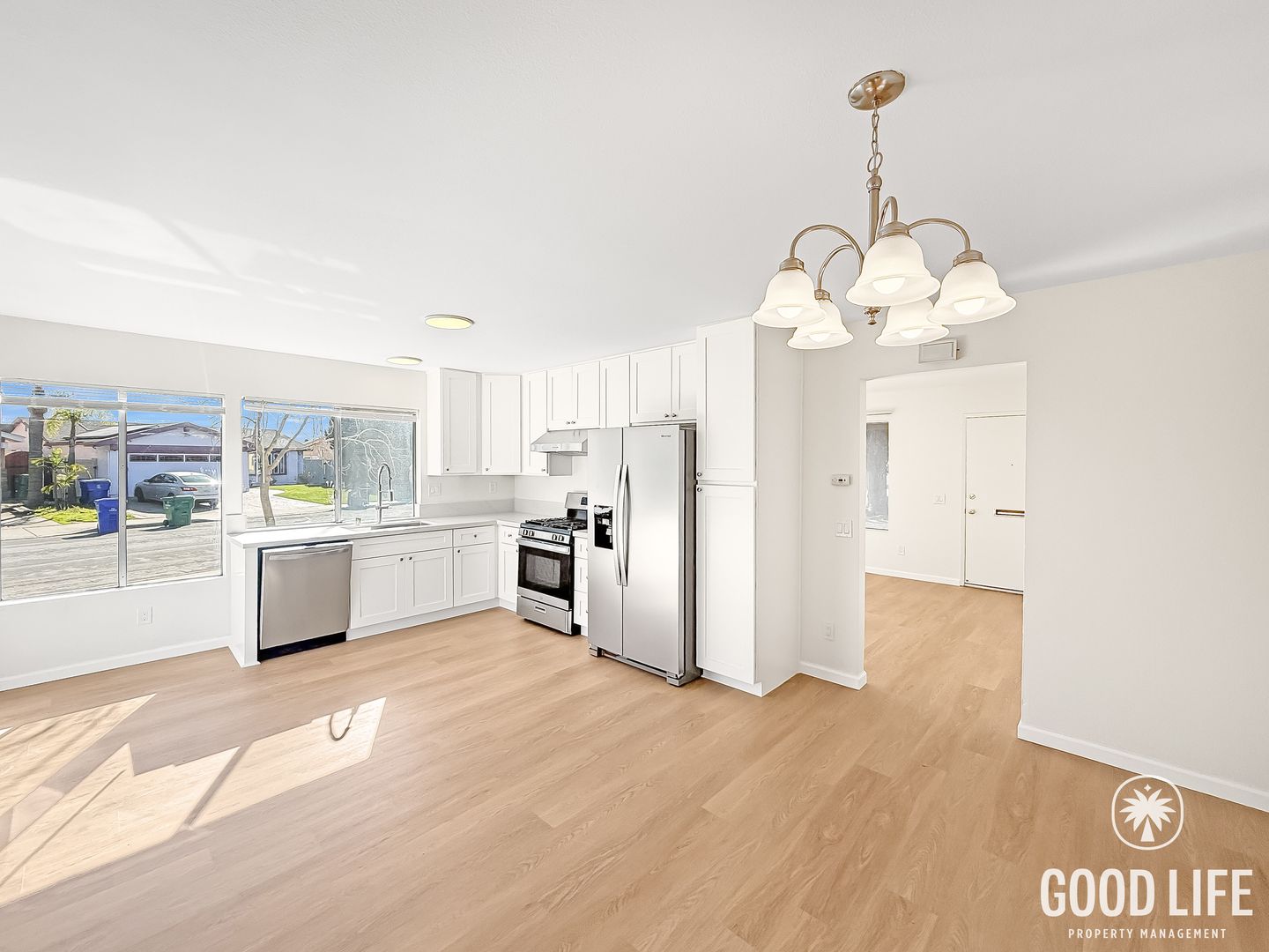 San Diego House: 10811 Whitehall Rd