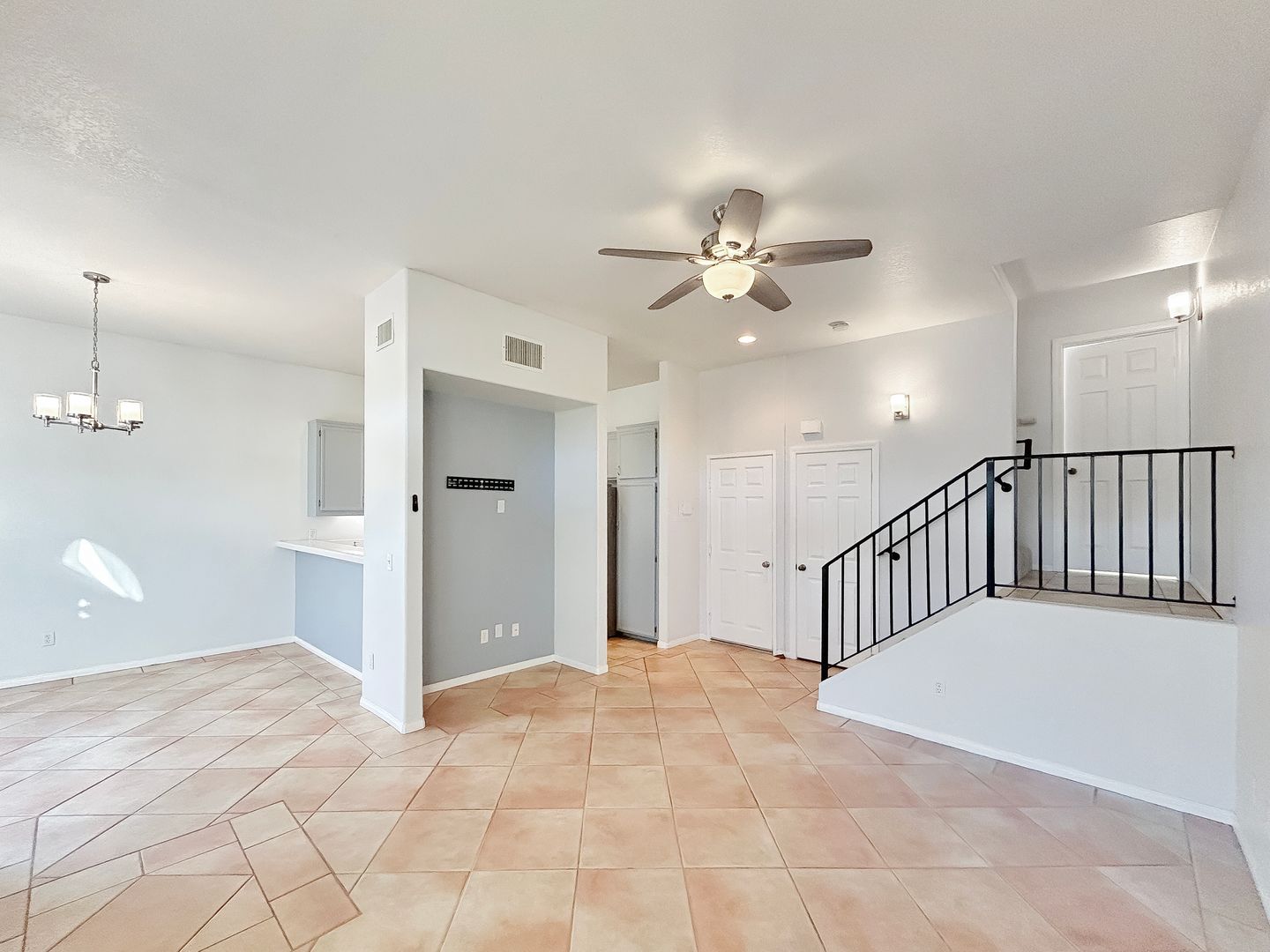 San Diego Townhome: 4265 Lamont St