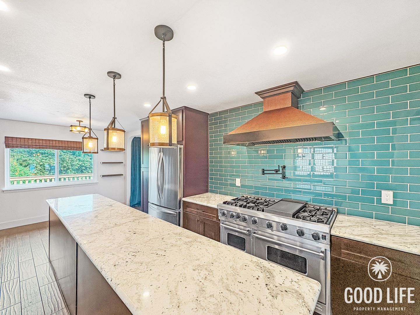 Vista House: 1229 Sandra Cir