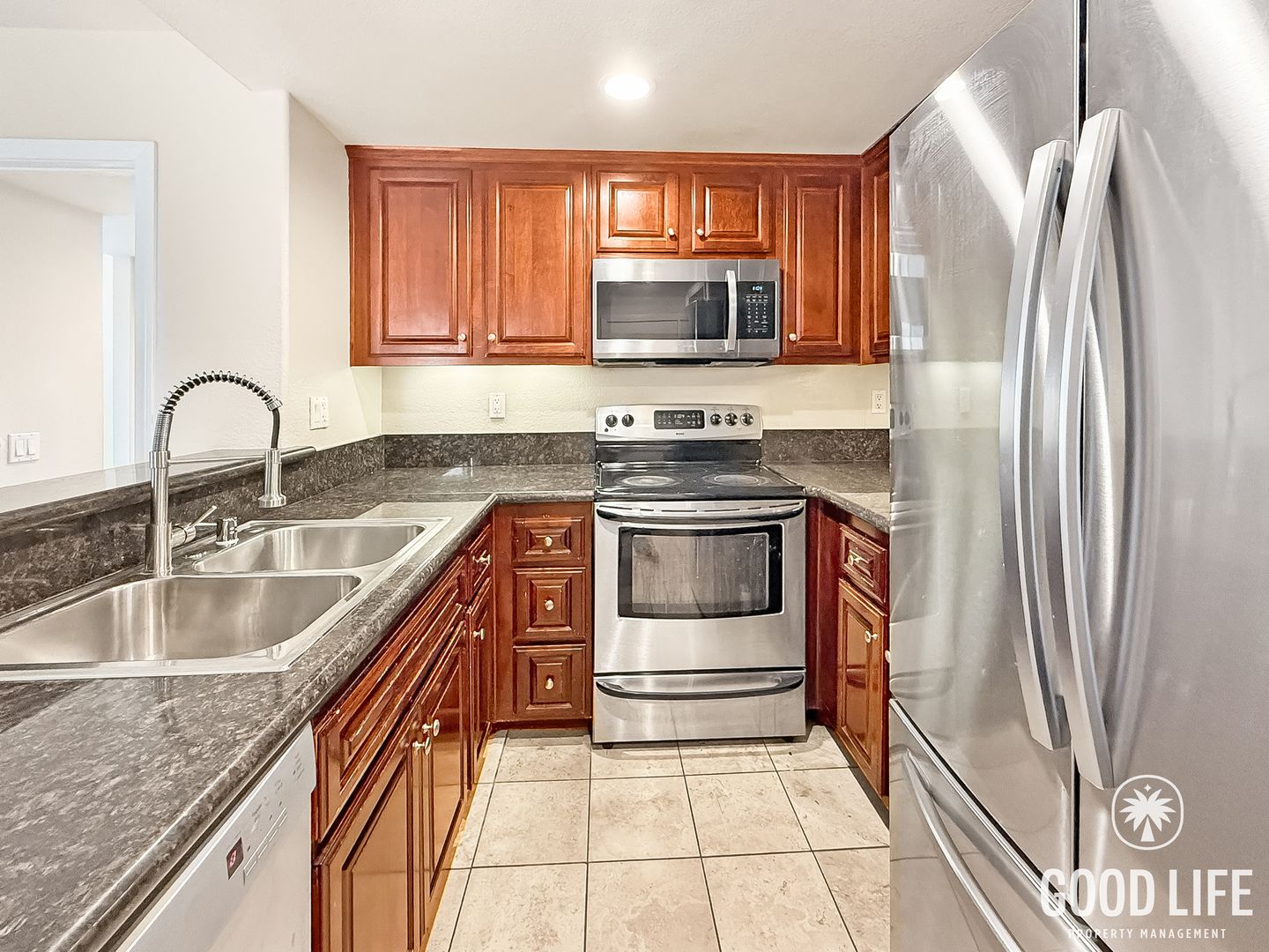 San Diego Condo: 3985 Nobel Dr #328