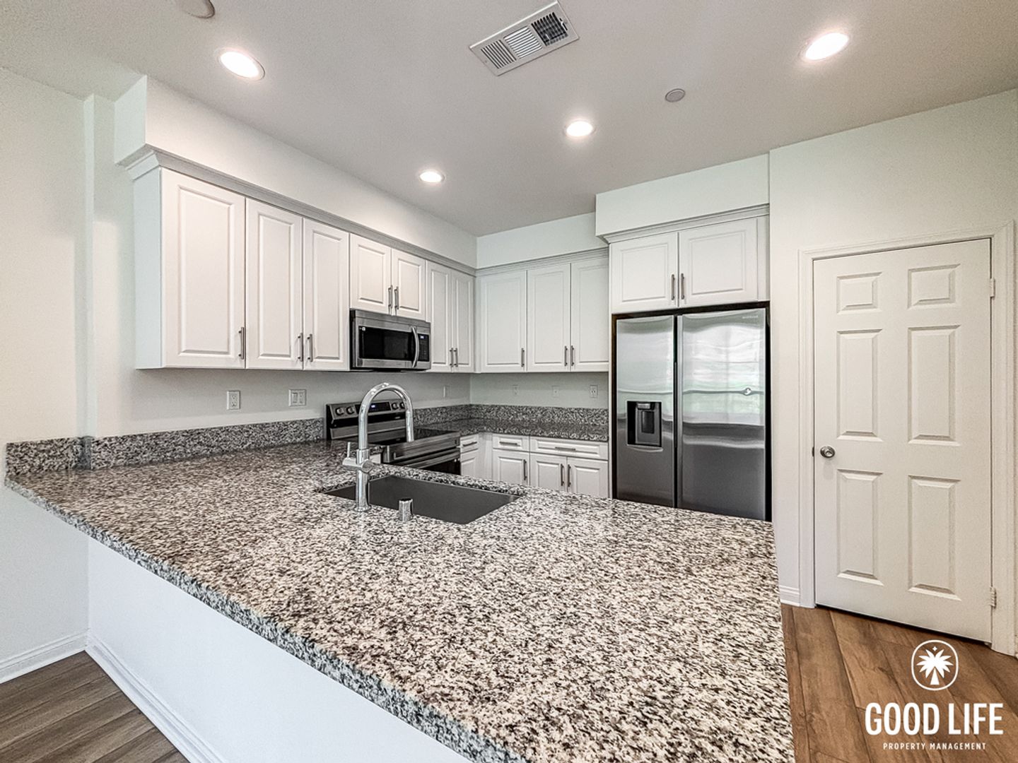 Spring Valley Townhome: 1923 Cicely St
