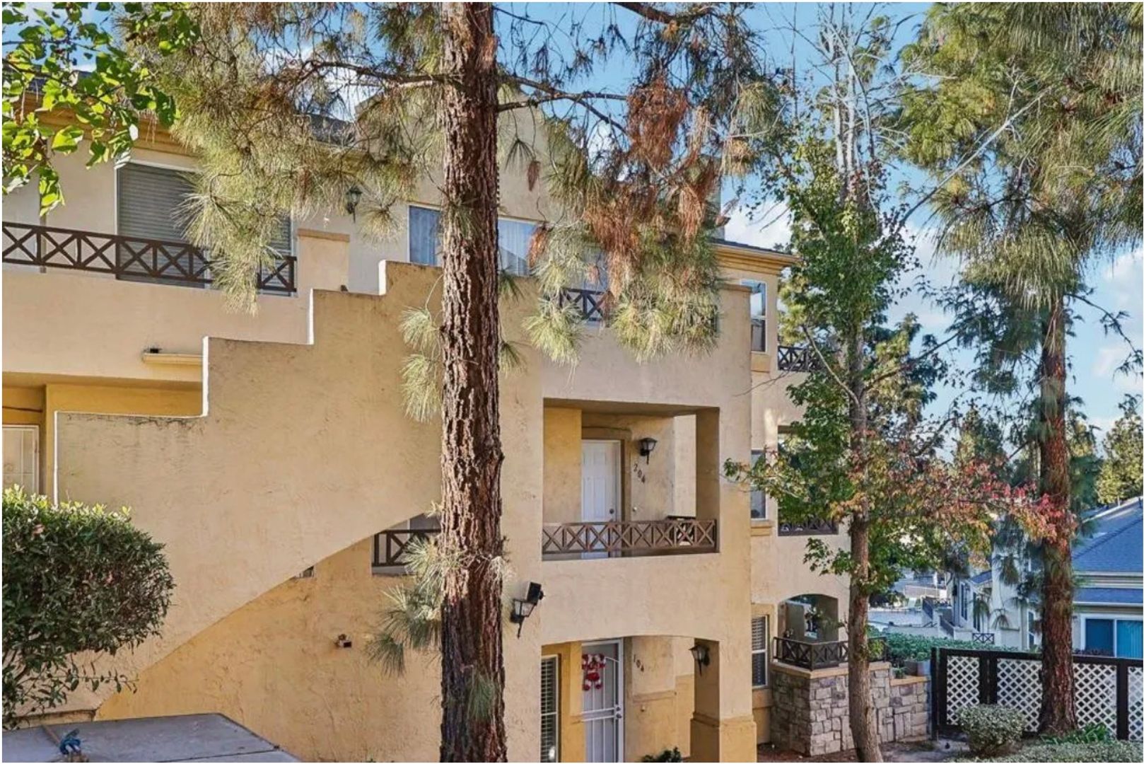 Chula Vista Condo: 2039 Lakeridge Cir