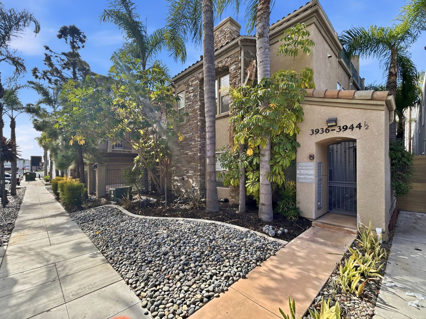 San Diego Townhome: 3938 Iowa St
