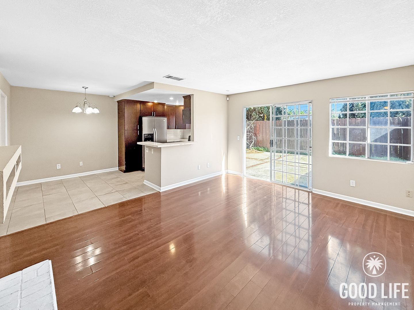 El Cajon Townhome: 1465 E Lexington Ave, Unit 8C