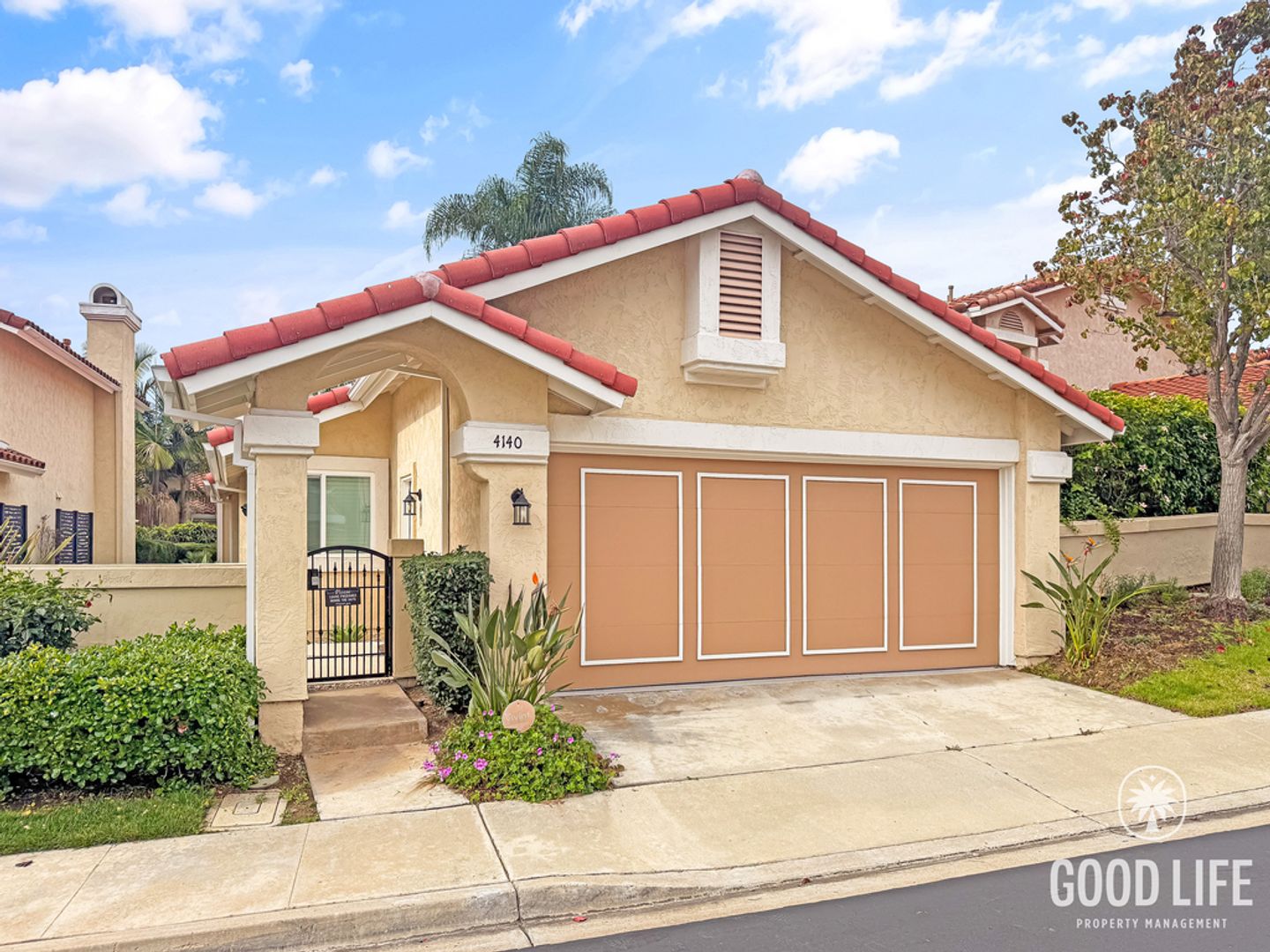 San Diego Townhome: 4140 Caminito Davila