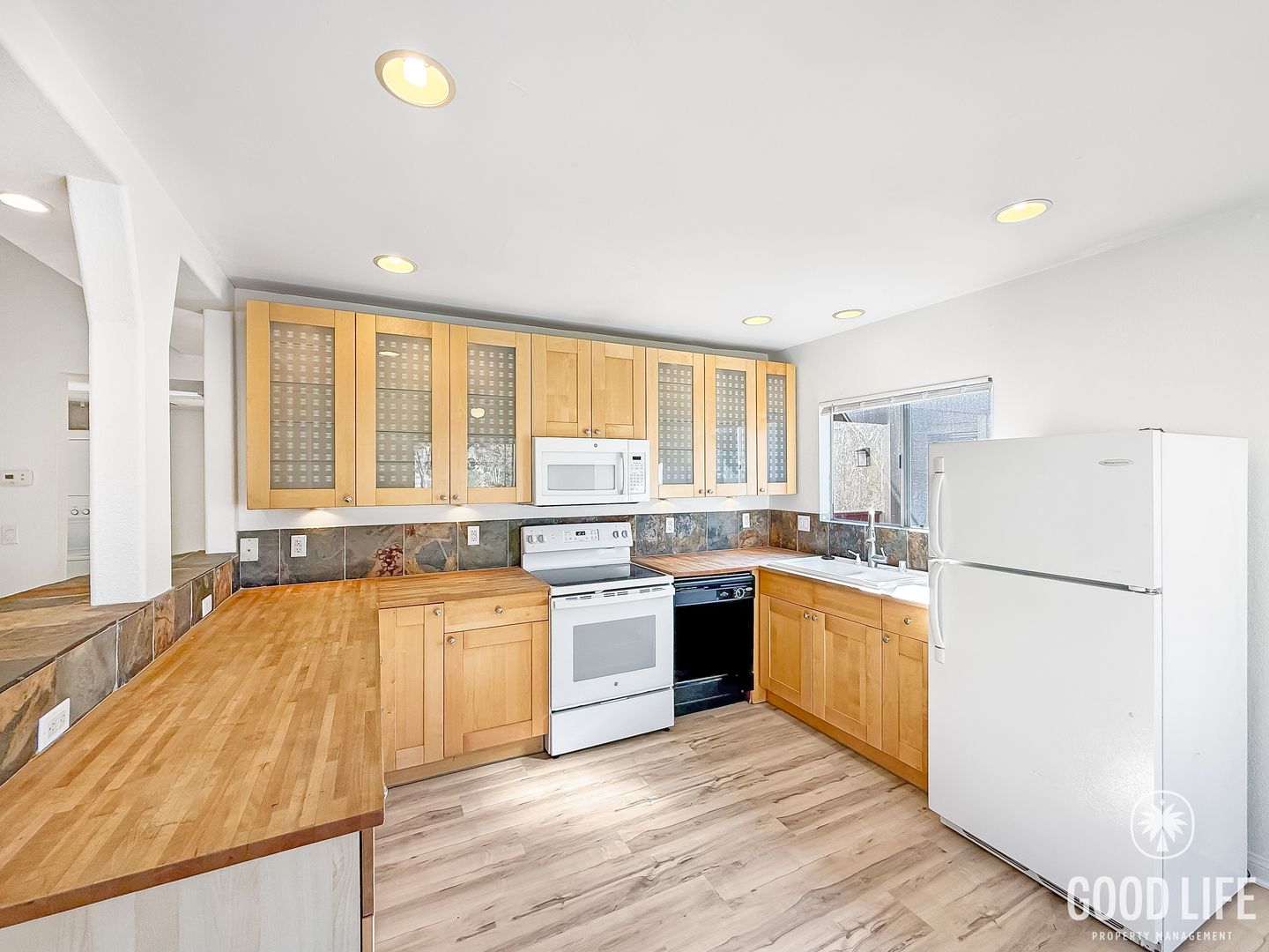 San Diego House: 5543 Adobe Falls Rd Unit 9