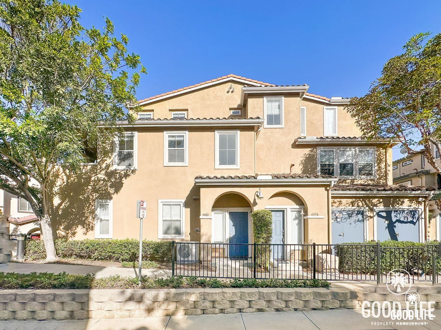 San Diego Townhome: 4460 Avenida Aquila