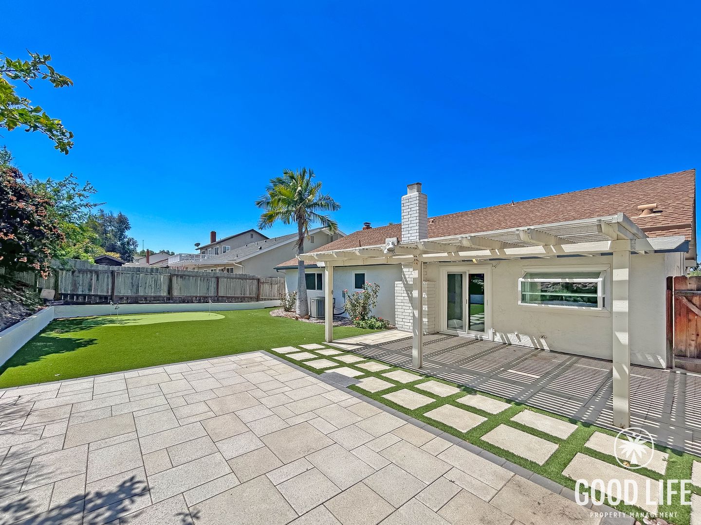 San Diego House: 7247 Arpege Rd