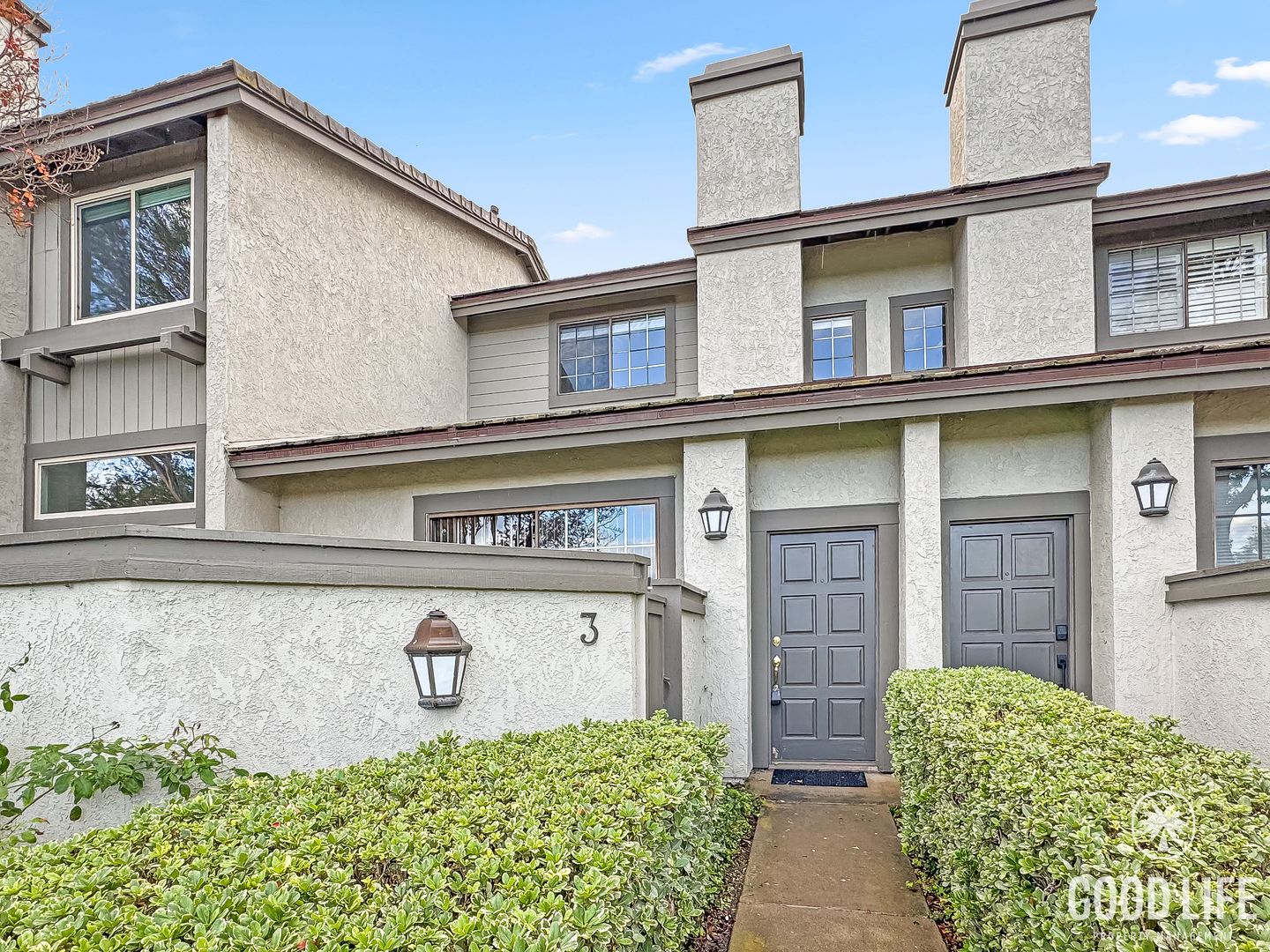 Irvine House: 3 Stardust