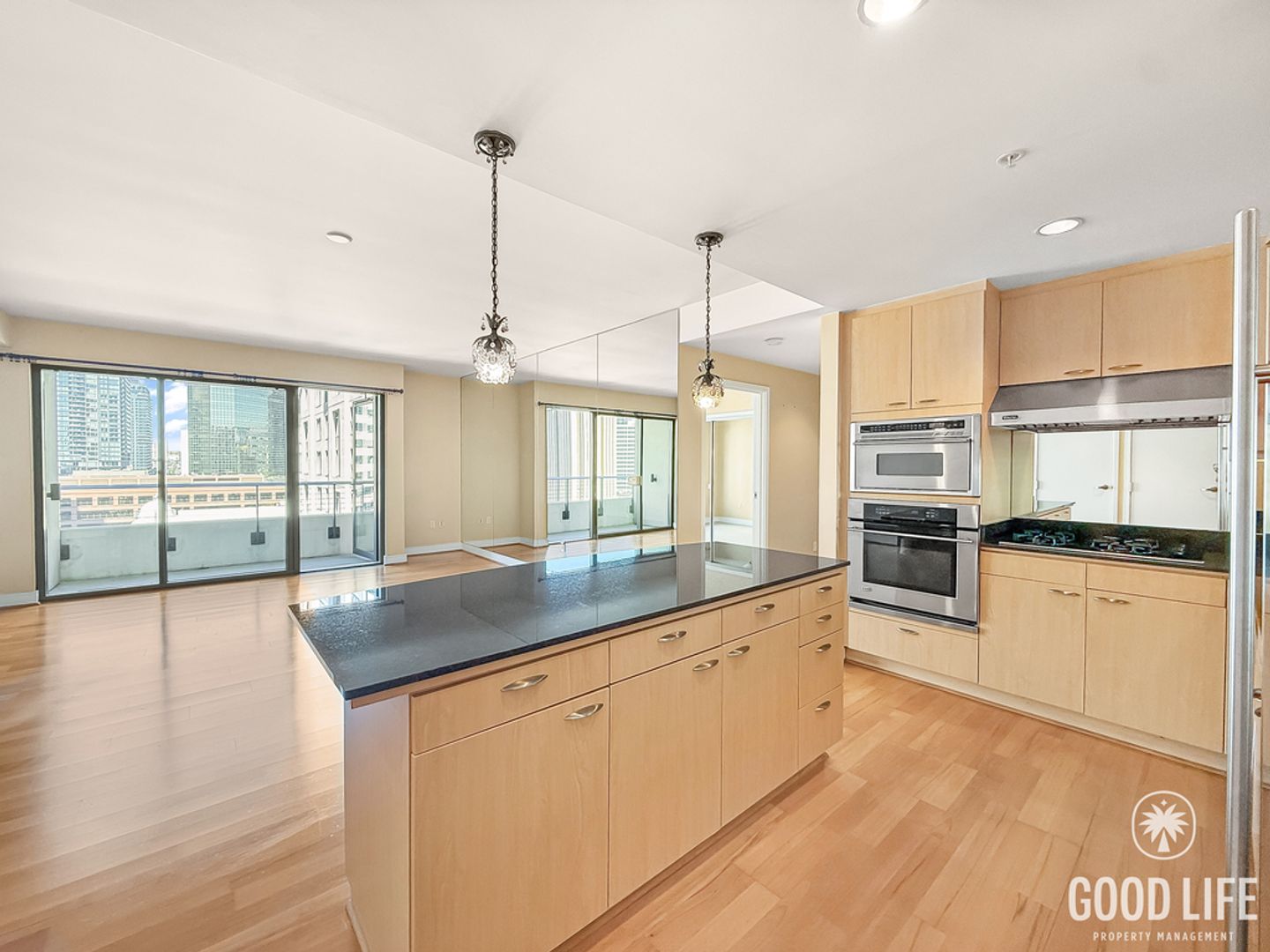 San Diego Condo: 645 Front St