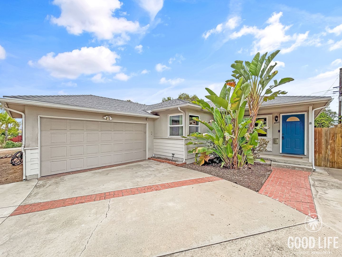 San Diego House: 5226 Waring Rd