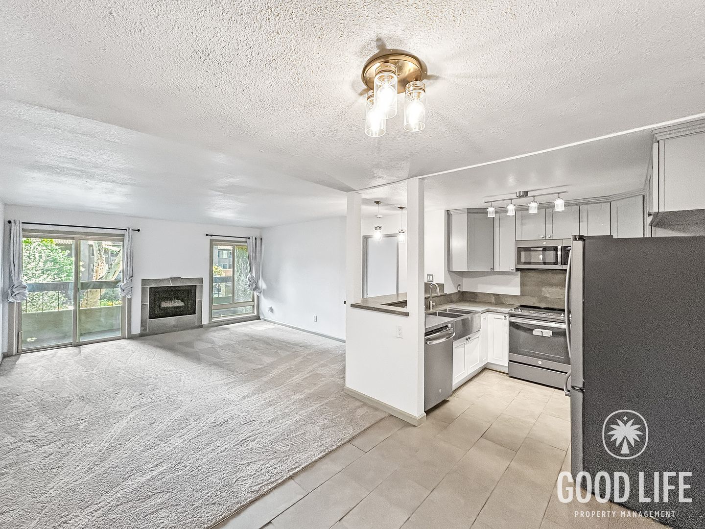 San Diego House: 10300 Caminito Cuervo