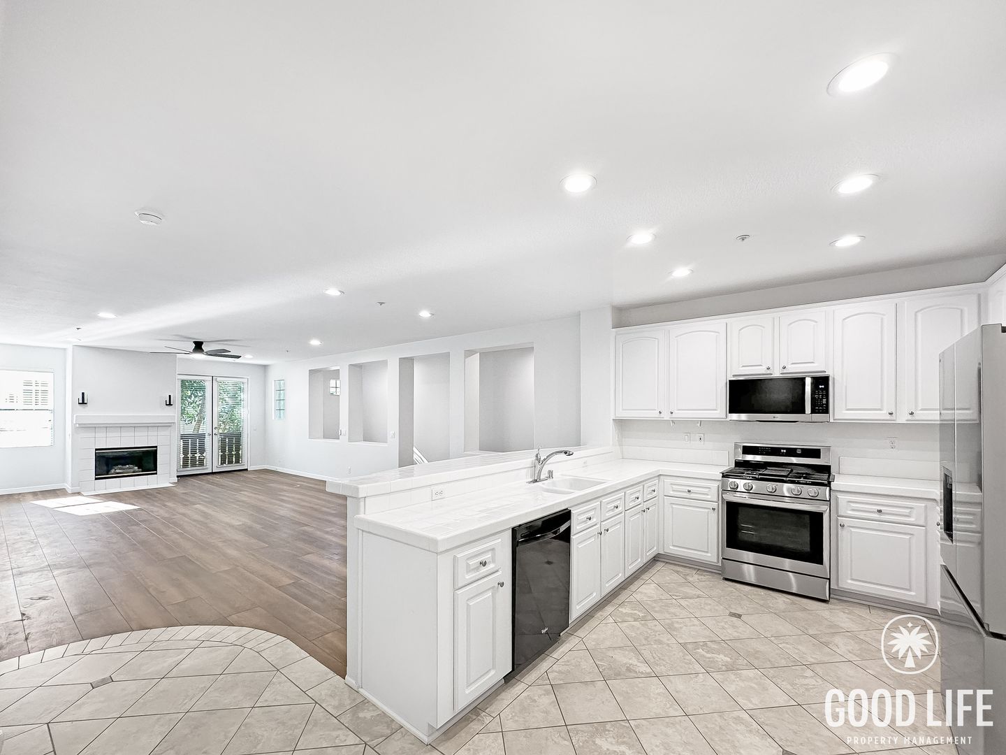 Irvine House: 30 Taquitz