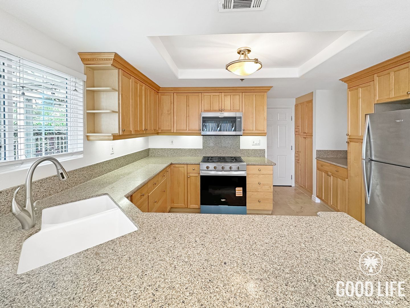 Lake Forest House: 20961 Marin