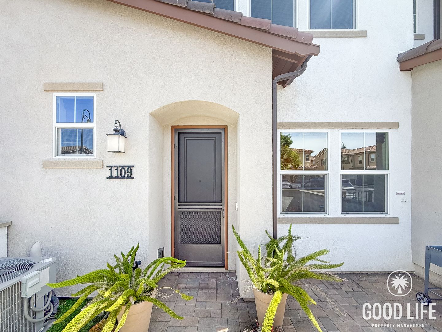 Vista Townhome: 1109 Delpy View Point