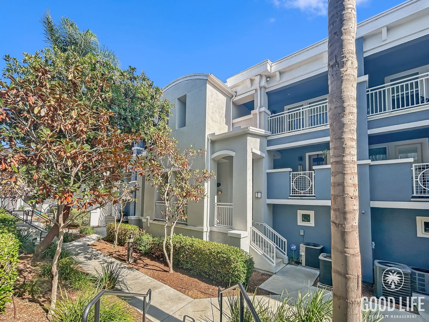San Diego Townhome: 3467 Coastline Pl