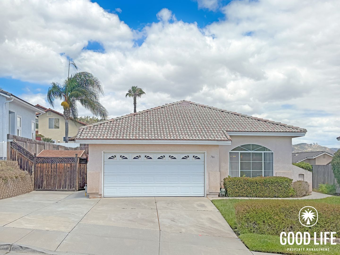 San Marcos House: 786 Fulton Rd