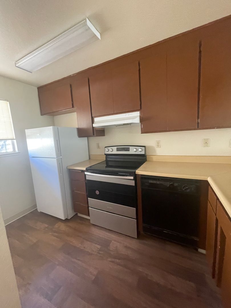 1700 Ellis Lake Dr Apt 33, Marysville, CA 95901