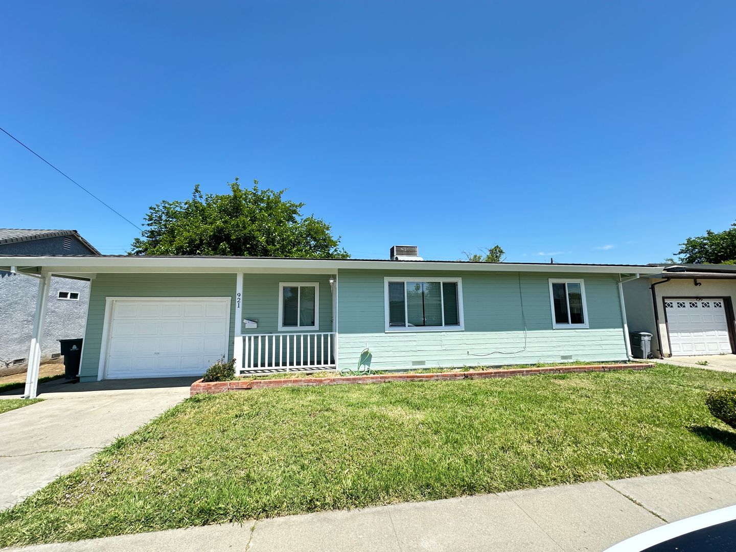 Marysville House: 921 Harris St