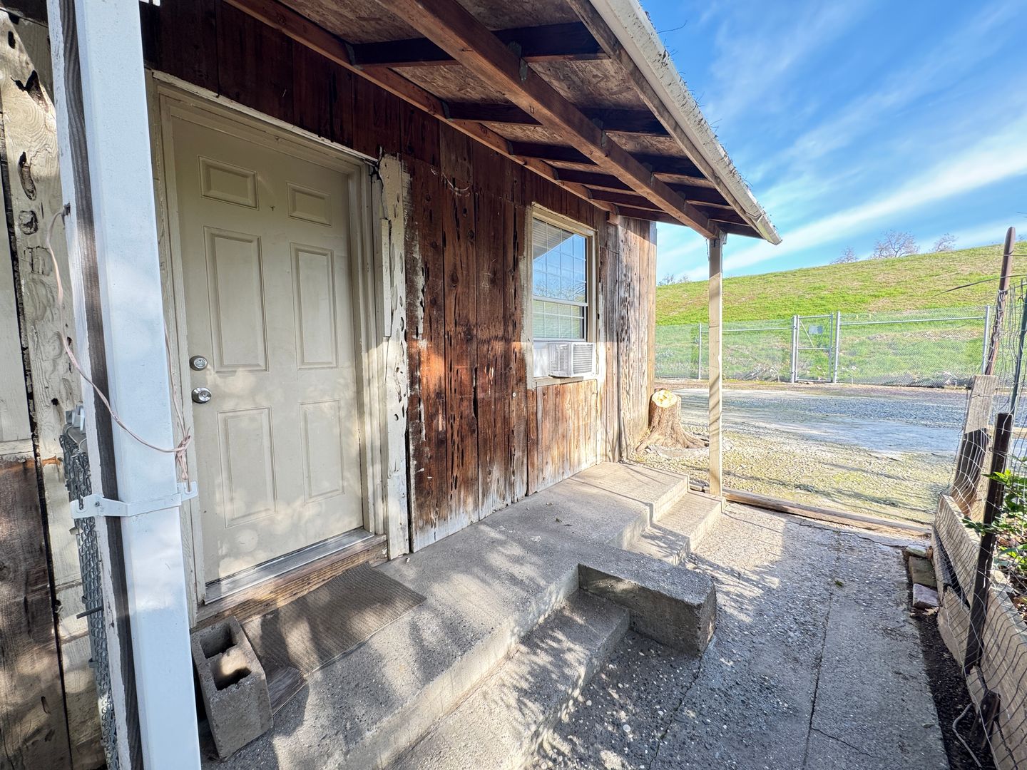 Yuba City Apartment: 291 Second St