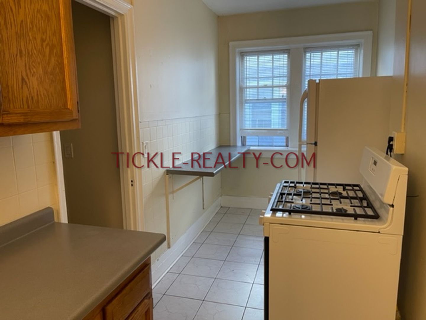 Rochester Apartment: 292 Oxford St