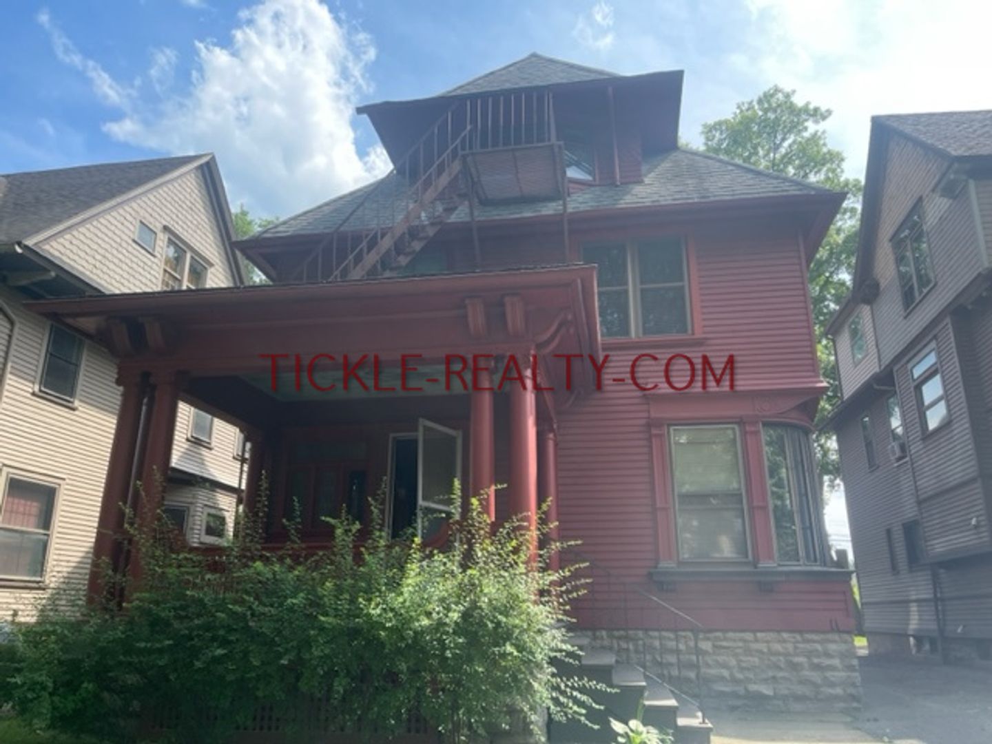 Rochester Apartment: 11 Birch Crescent