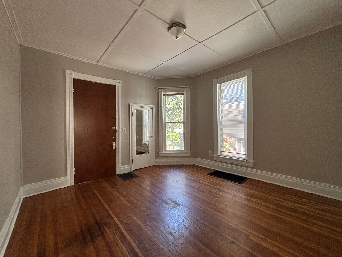 Rochester Apartment: 310 Meigs Street