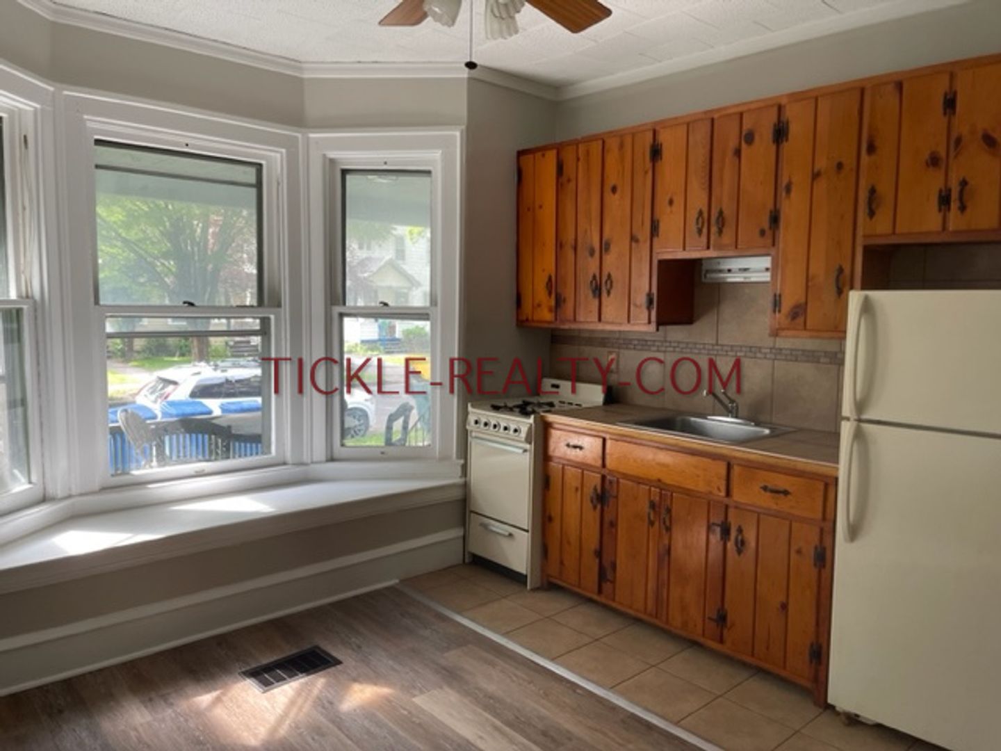 Rochester Apartment: 202-204 Meigs Street