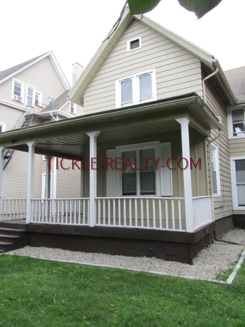 Rochester Apartment: 300 Meigs Street