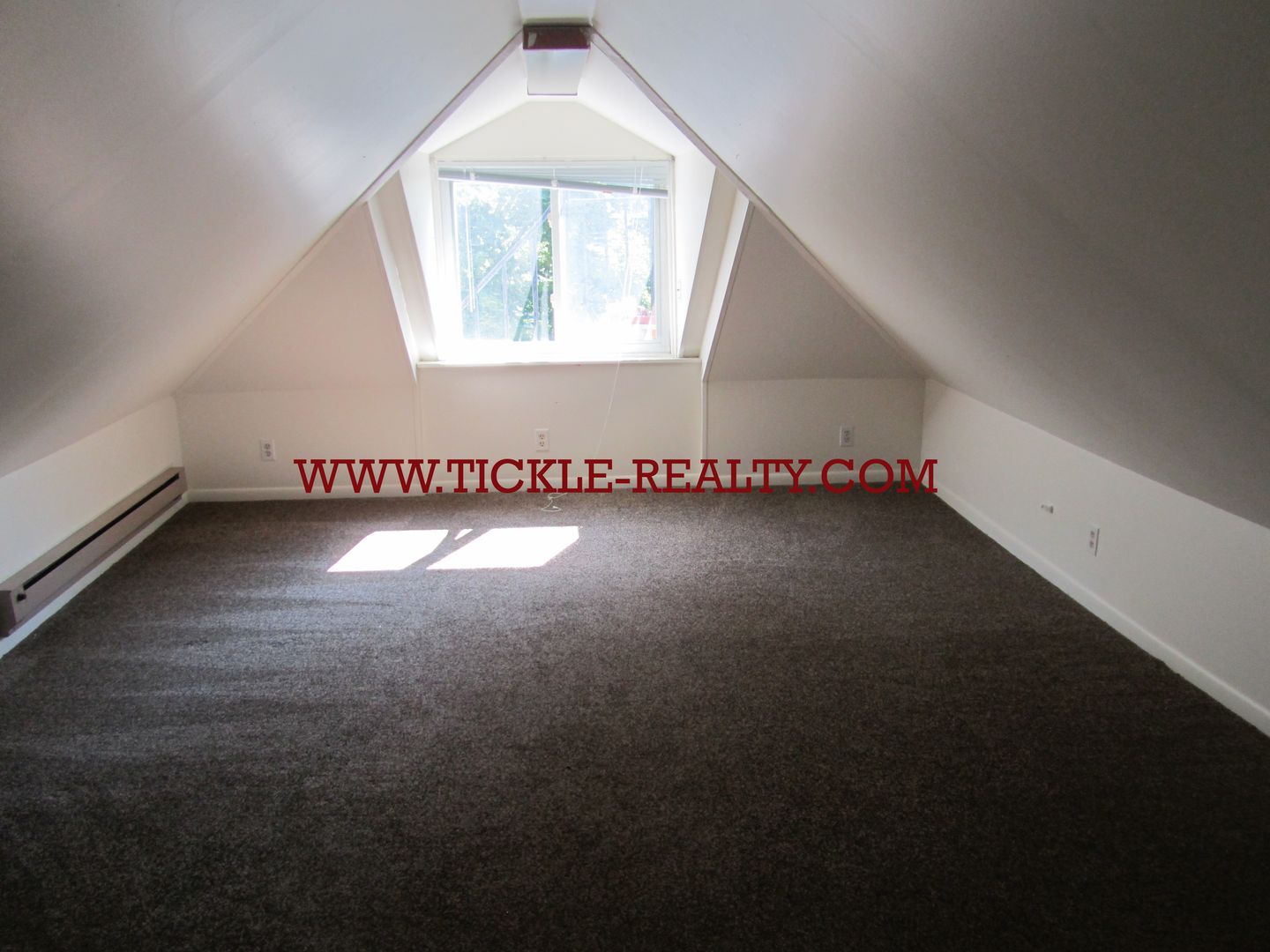 Rochester Apartment: 242 Oxford Street