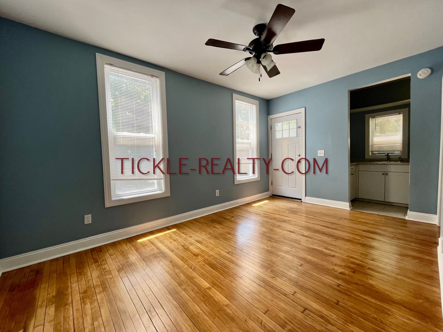 Rochester Apartment: 301 Meigs Street