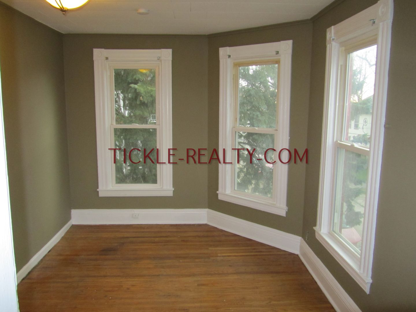 Rochester Apartment: 11 Hanna Place
