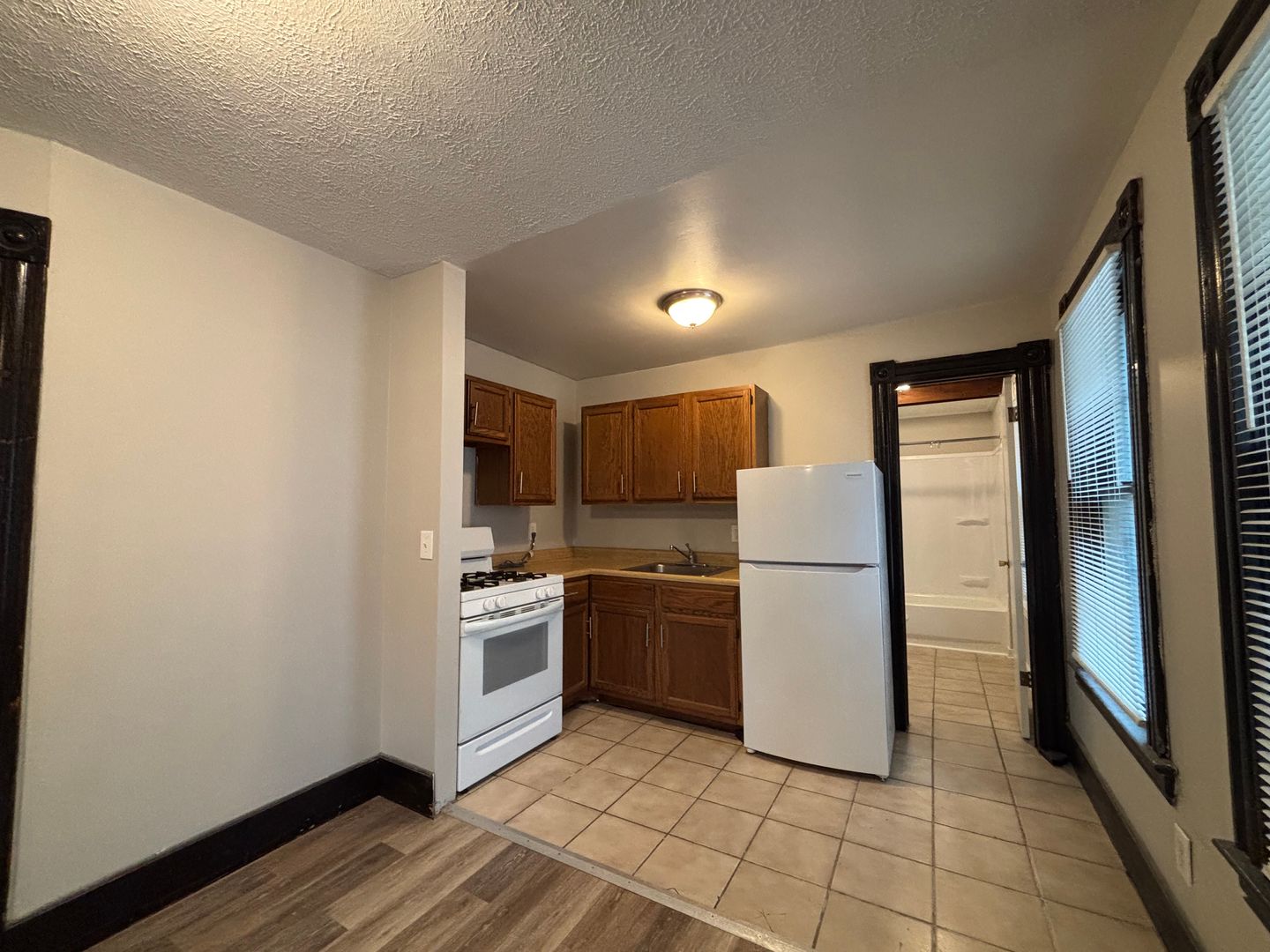Rochester Apartment: 465 Meigs Street