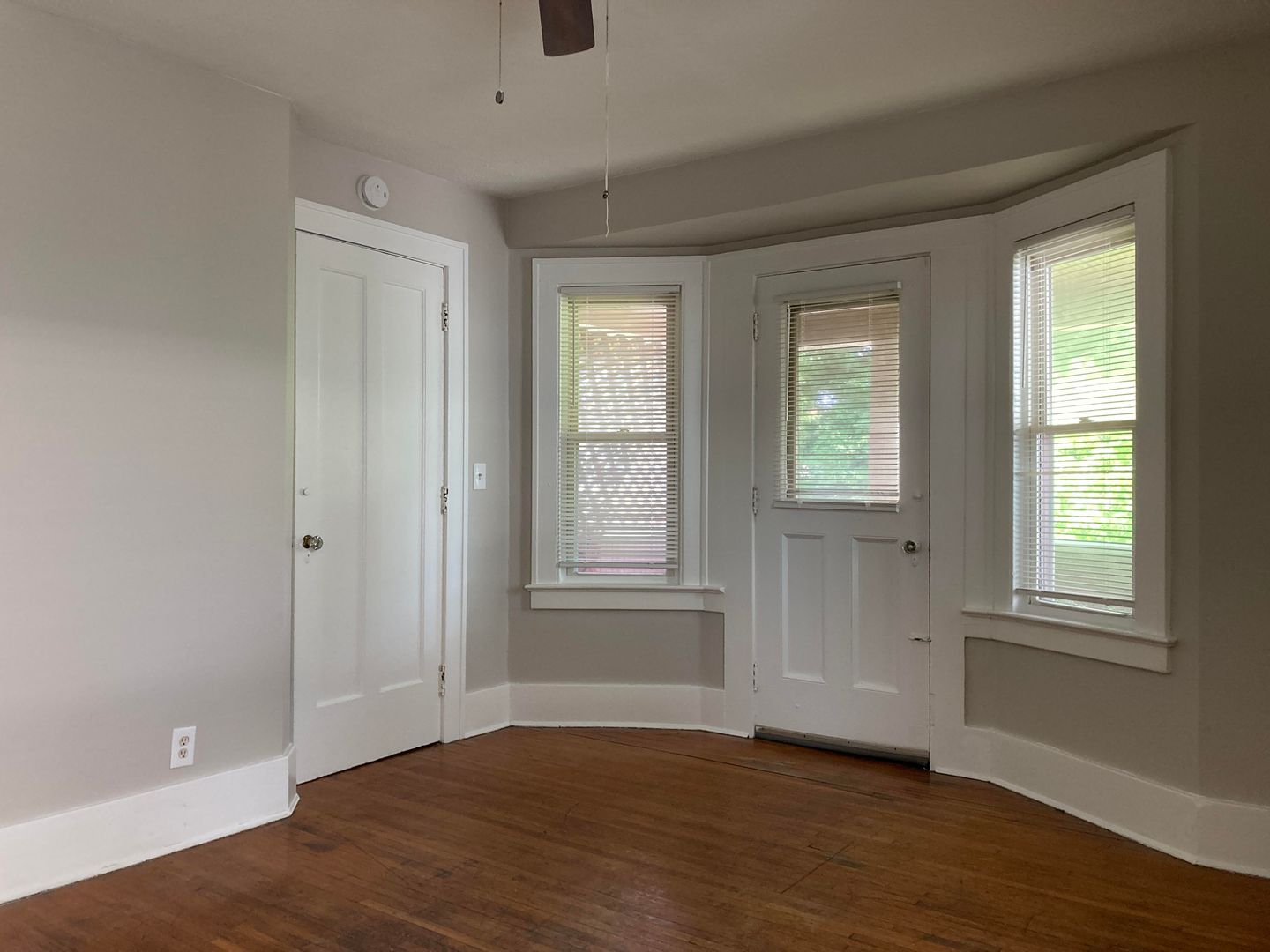 Rochester Apartment: 450 Meigs Street