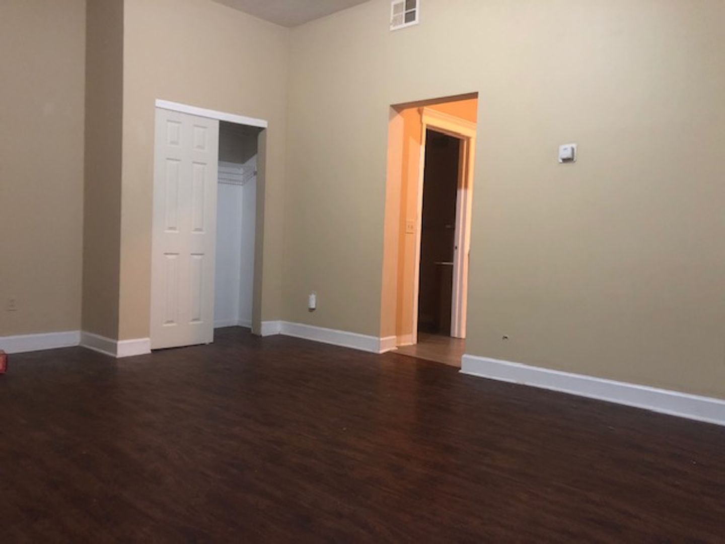 Rochester Apartment: 217 Monroe Avenue
