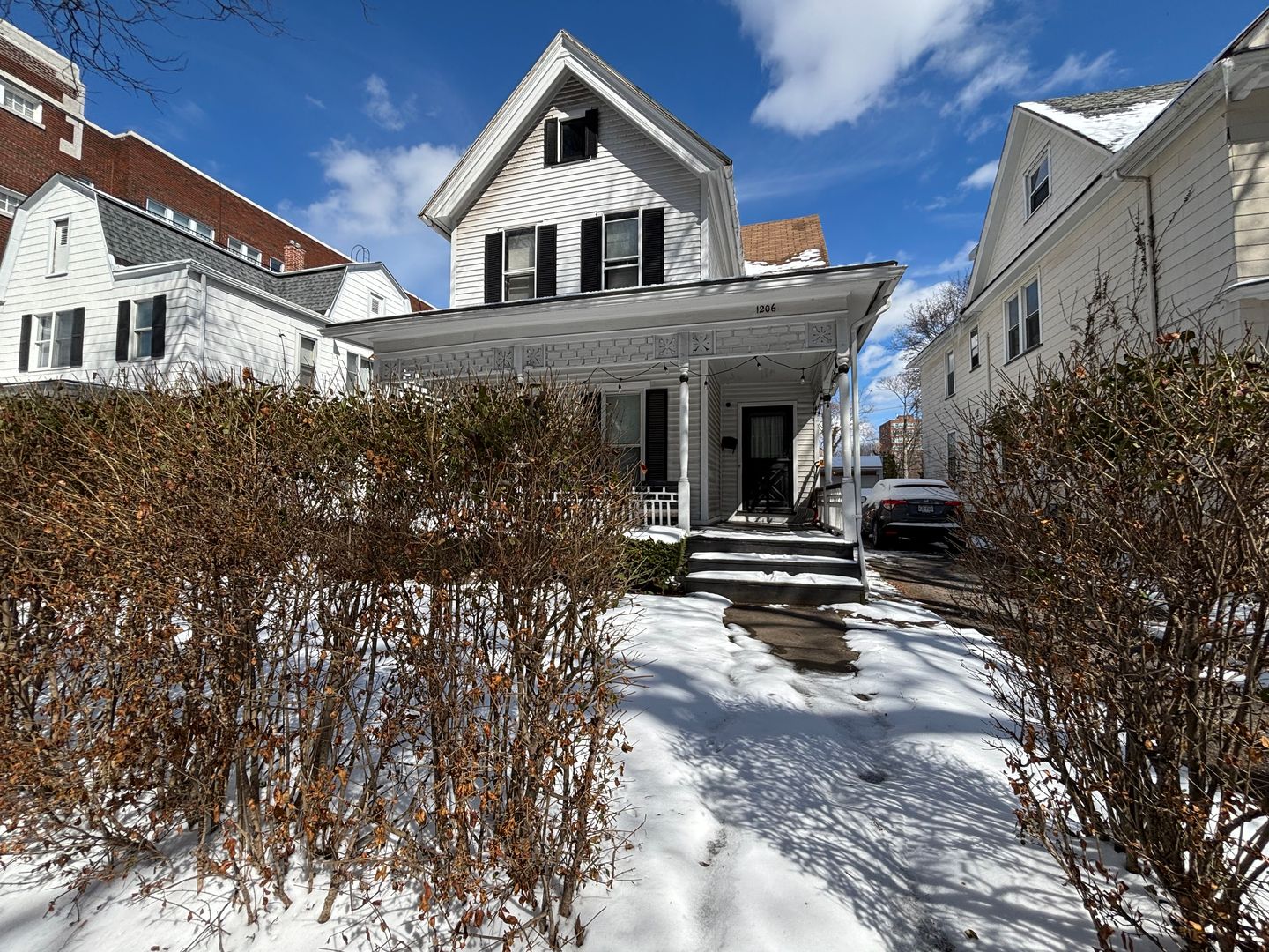 Rochester House: 1206 Park Ave